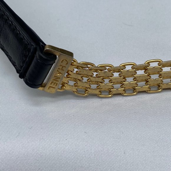 Chanel Black Medal Envelope Flap Bag Chevron Calfskin - Picture 9 of 12